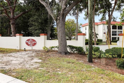 Condo in Dunedin, Florida, 2 bedrooms № 2115222
