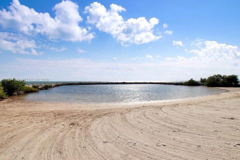 Terreno en venta en Key Largo, Florida № 2001370 - foto 11