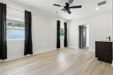 Casa en venta en Saint Petersburg, Florida, 3 dormitorios, 150.5 m2 № 1899842 - foto 4