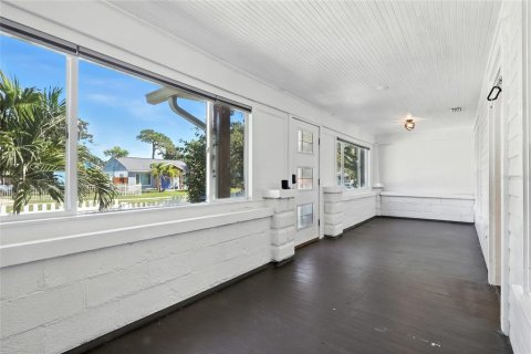 Casa en venta en Saint Petersburg, Florida, 3 dormitorios, 150.5 m2 № 1899842 - foto 18