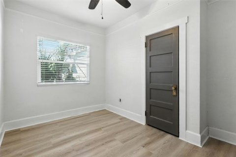 Casa en venta en Saint Petersburg, Florida, 3 dormitorios, 150.5 m2 № 1899842 - foto 9