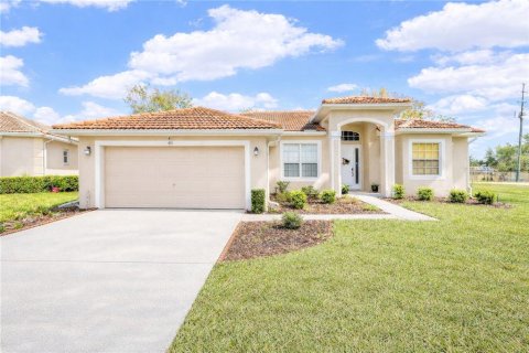 Casa en Poinciana, Florida 3 dormitorios, 150.5 m2 № 2096701