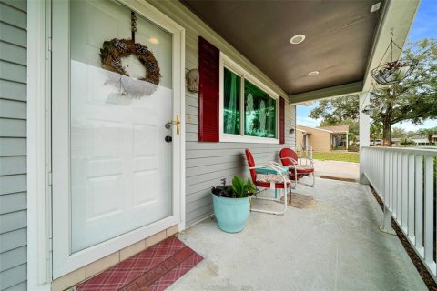 House in Ocala, Florida 2 bedrooms, 131.46 sq.m. № 2110017 - photo 5