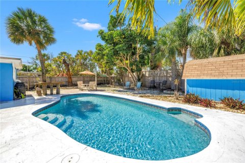 Apartment in Saint Pete Beach, Florida 1 bedroom, 109.25 sq.m. № 2222498 - photo 30