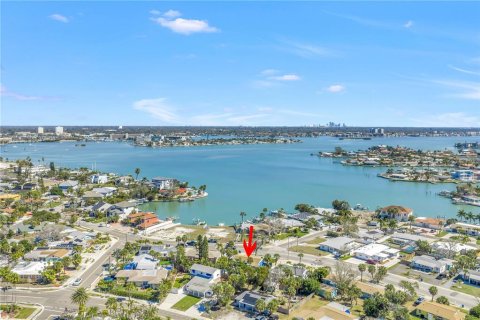 Apartment in Saint Pete Beach, Florida 1 bedroom, 109.25 sq.m. № 2222498 - photo 5