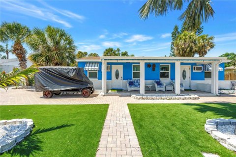 Apartment in Saint Pete Beach, Florida 1 bedroom, 109.25 sq.m. № 2222498 - photo 3