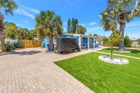 Apartment in Saint Pete Beach, Florida 1 bedroom, 109.25 sq.m. № 2222498 - photo 25