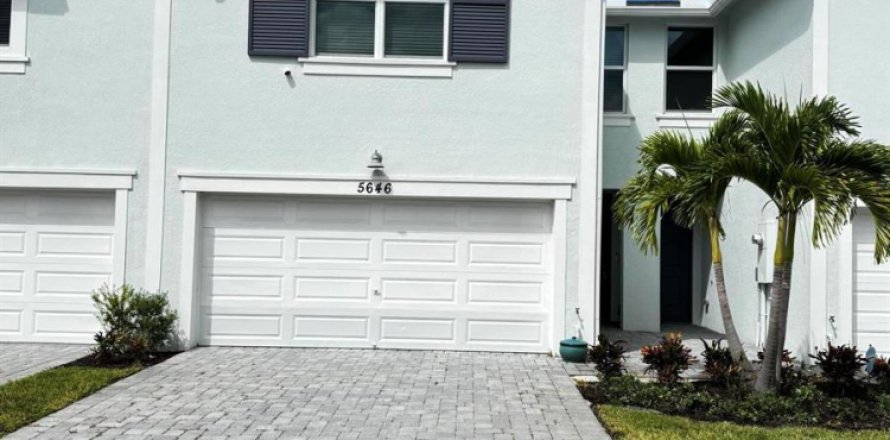 Touwnhouse à Stuart, Floride 3 chambres, 167.6 m2 № 2084213