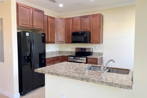 Townhouse in Boynton Beach, Florida 3 bedrooms, 141.49 sq.m. № 2083875 - photo 9