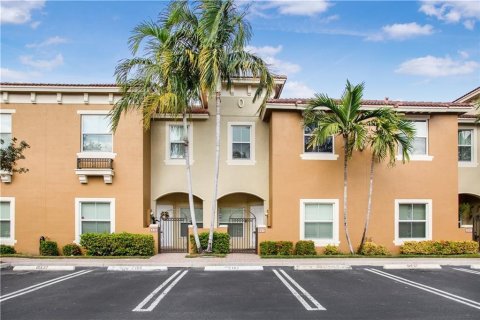 Townhouse in Boynton Beach, Florida 3 bedrooms, 141.49 sq.m. № 2083875