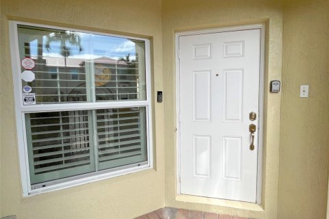 Townhouse in Boynton Beach, Florida 3 bedrooms, 141.49 sq.m. № 2083875 - photo 4