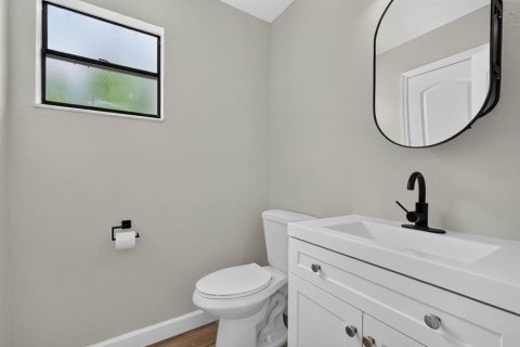 House in Edgewater, Florida 3 bedrooms, 210.7 sq.m. № 2221114 - photo 29