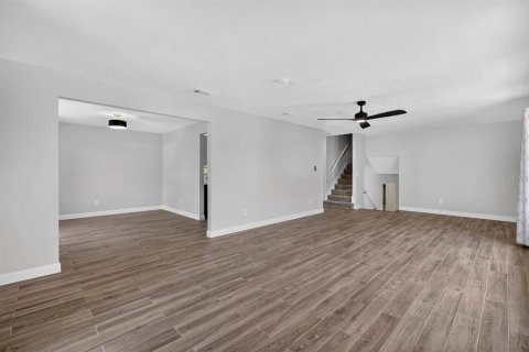 House in Edgewater, Florida 3 bedrooms, 210.7 sq.m. № 2221114 - photo 24