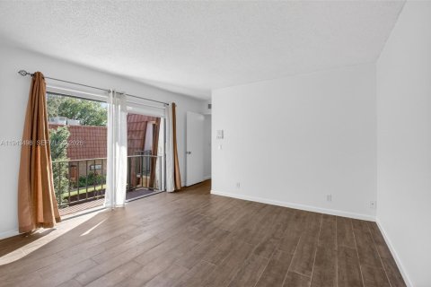 Townhouse in Delray Beach, Florida 2 bedrooms, 114.27 sq.m. № 2000326 - photo 14