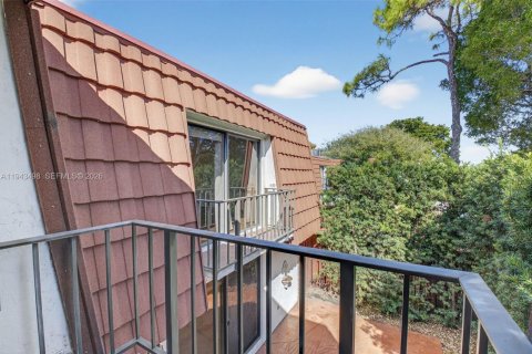 Townhouse in Delray Beach, Florida 2 bedrooms, 114.27 sq.m. № 2000326 - photo 11