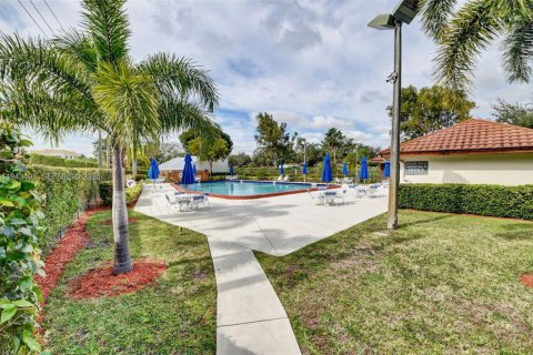 Townhouse in Delray Beach, Florida 2 bedrooms, 114.27 sq.m. № 2000326 - photo 20