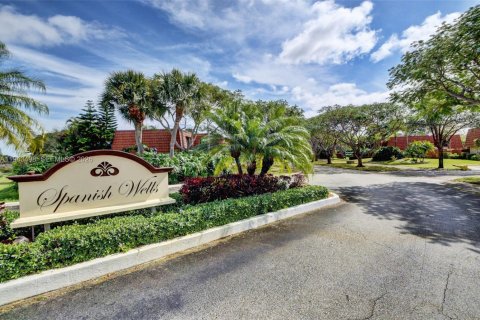 Townhouse in Delray Beach, Florida 2 bedrooms, 114.27 sq.m. № 2000326 - photo 17