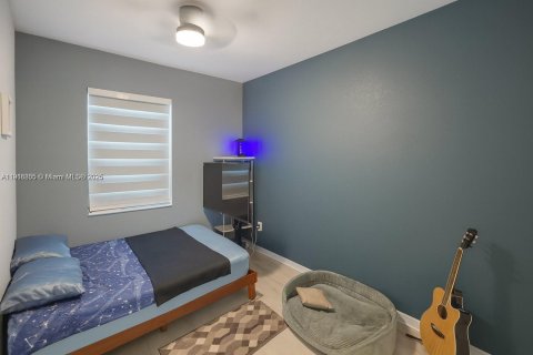 Townhouse in Hialeah, Florida 3 bedrooms, 153.29 sq.m. № 1972085 - photo 10