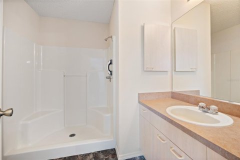 House in The Villages, Florida 2 bedrooms, 107.77 sq.m. № 1883891 - photo 14