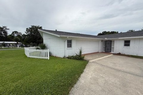 Casa en alquiler en Ocala, Florida, 2 dormitorios, 131.74 m2 № 1917125 - foto 1