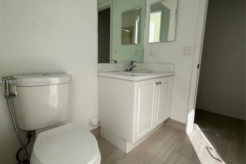 Снять в аренду виллу или дом в Хомстед, Флорида 304.35м2, № 2024932 - фото 3