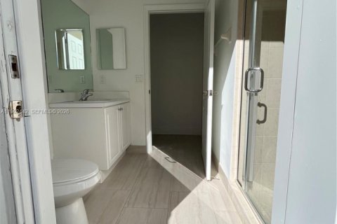 Снять в аренду виллу или дом в Хомстед, Флорида 304.35м2, № 2024932 - фото 4