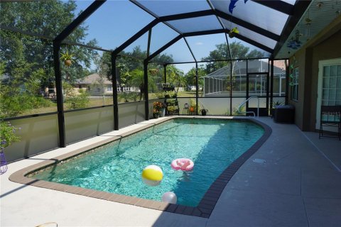 House in Punta Gorda, Florida 3 bedrooms, 163.51 sq.m. № 1648866 - photo 2