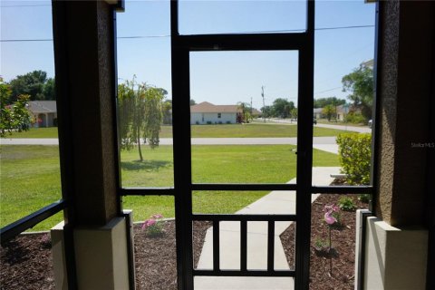 House in Punta Gorda, Florida 3 bedrooms, 163.51 sq.m. № 1648866 - photo 5