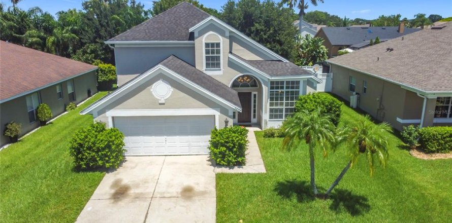 House in Kissimmee, Florida 3 bedrooms, 174.66 sq.m. № 1884427