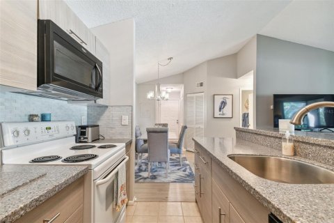 Copropriété à vendre à Dunedin, Floride: 2 chambres, 88.72 m2 № 1908308 - photo 7