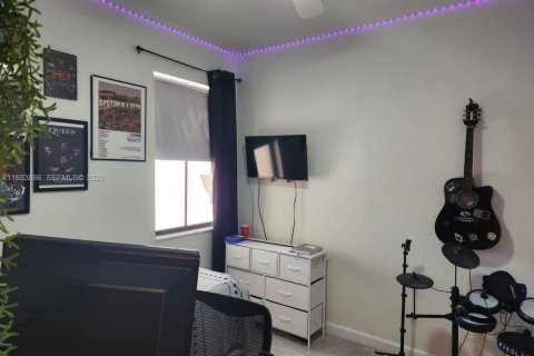 Townhouse in Homestead, Florida 3 bedrooms, 129.41 sq.m. № 1994380 - photo 22