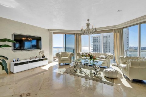 Copropriété à louer à Sunny Isles Beach, Floride: 2 chambres, 132.2 m2 № 1605915 - photo 4