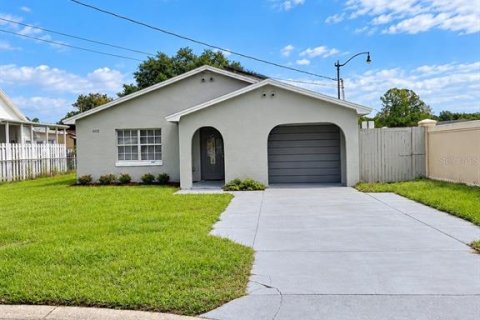 Villa ou maison à louer à Kissimmee, Floride: 4 chambres, 111.48 m2 № 2417092 - photo 2
