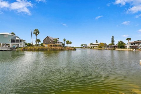 Villa ou maison à Hernando Beach, Floride 3 chambres, 116.31 m2 № 2425299