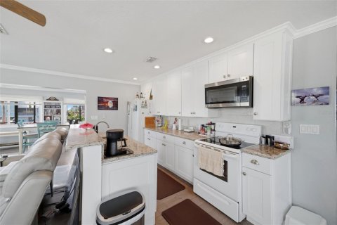 Villa ou maison à vendre à Hernando Beach, Floride: 3 chambres, 116.31 m2 № 2425299 - photo 3