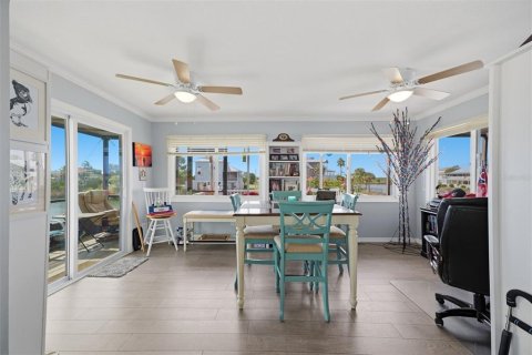Villa ou maison à vendre à Hernando Beach, Floride: 3 chambres, 116.31 m2 № 2425299 - photo 4