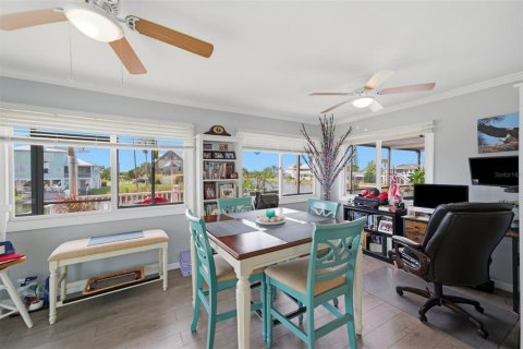 Villa ou maison à vendre à Hernando Beach, Floride: 3 chambres, 116.31 m2 № 2425299 - photo 5