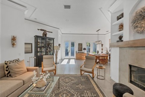 House in Sarasota, Florida 4 bedrooms, 325.34 sq.m. № 1740952 - photo 10