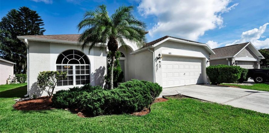 Casa en Trinity, Florida 4 dormitorios, 169.55 m2 № 2100943