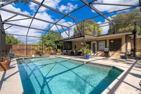 House in Maitland, Florida 3 bedrooms, 182.65 sq.m. № 2113451 - photo 24