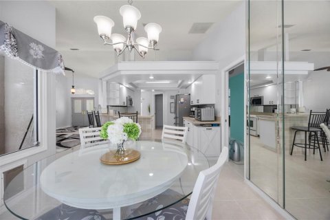 Casa en venta en North Port, Florida, 3 dormitorios, 156.54 m2 № 2204611 - foto 11