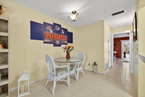 Copropriété à vendre à Port St. Lucie, Floride: 1 chambre, 63.17 m2 № 2084835 - photo 3