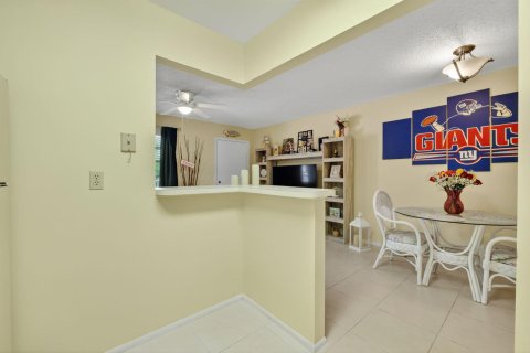 Copropriété à vendre à Port St. Lucie, Floride: 1 chambre, 63.17 m2 № 2084835 - photo 6
