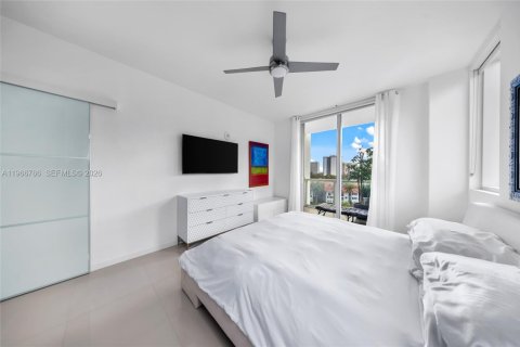 Condo in Aventura, Florida, 3 bedrooms № 2081340 - photo 24