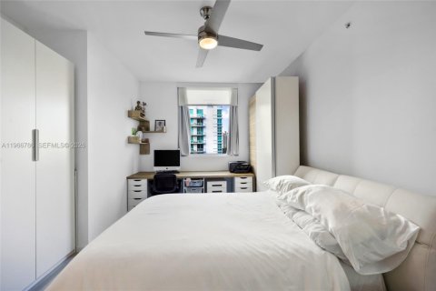 Condo in Aventura, Florida, 3 bedrooms № 2081340 - photo 30