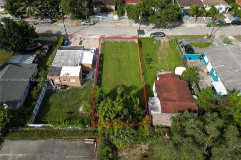 Land in Miami, Florida № 2079617 - photo 8