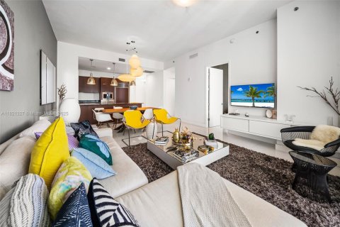 Copropriété à vendre à Sunny Isles Beach, Floride: 3 chambres, 183.85 m2 № 1936612 - photo 2