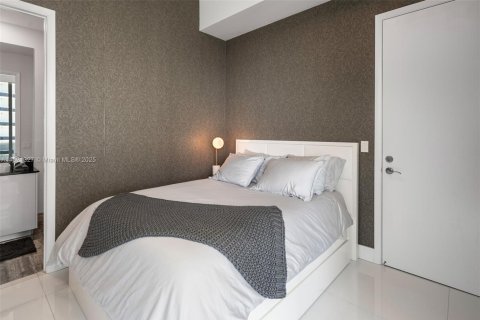 Copropriété à vendre à Sunny Isles Beach, Floride: 3 chambres, 183.85 m2 № 1936612 - photo 25