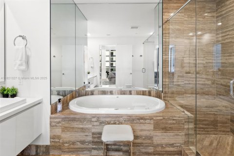 Copropriété à vendre à Sunny Isles Beach, Floride: 3 chambres, 183.85 m2 № 1936612 - photo 20