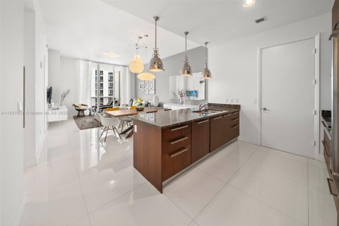 Copropriété à vendre à Sunny Isles Beach, Floride: 3 chambres, 183.85 m2 № 1936612 - photo 12